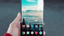 black Sony Xperia android smartphone