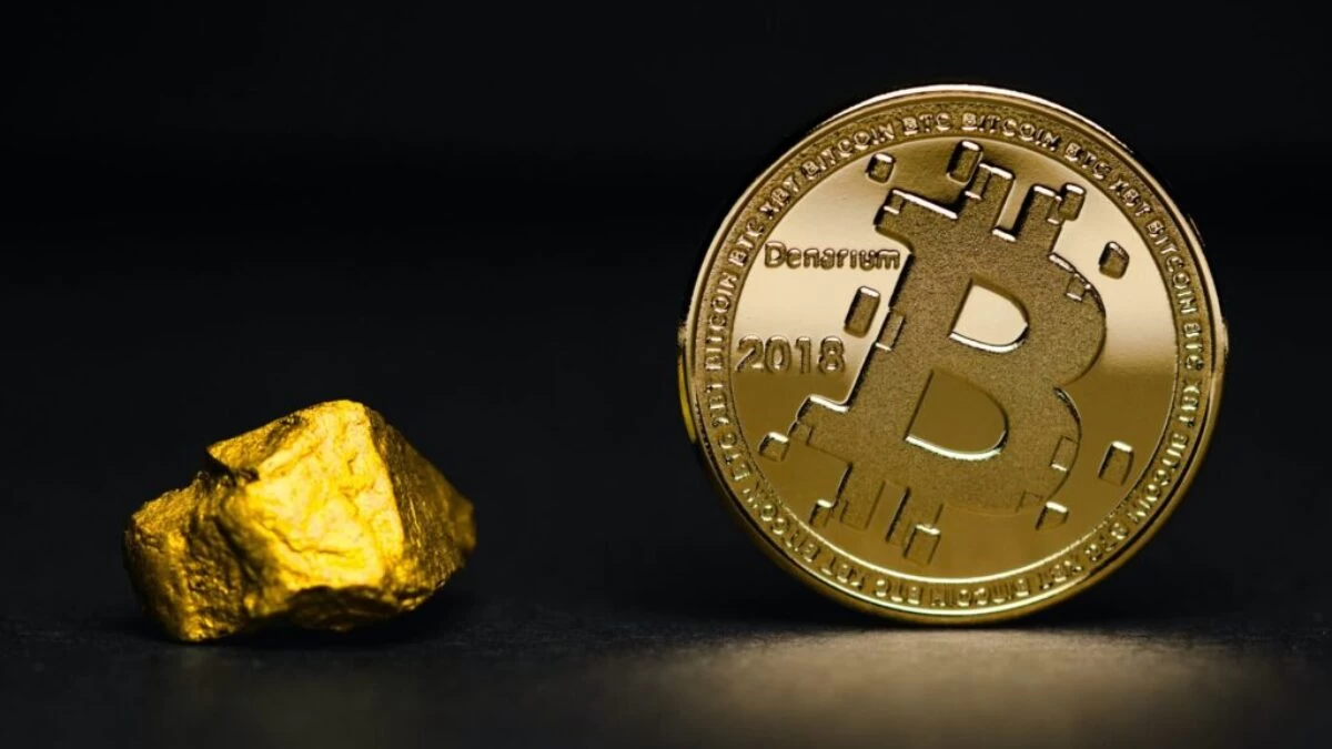 round gold-colored bit coin