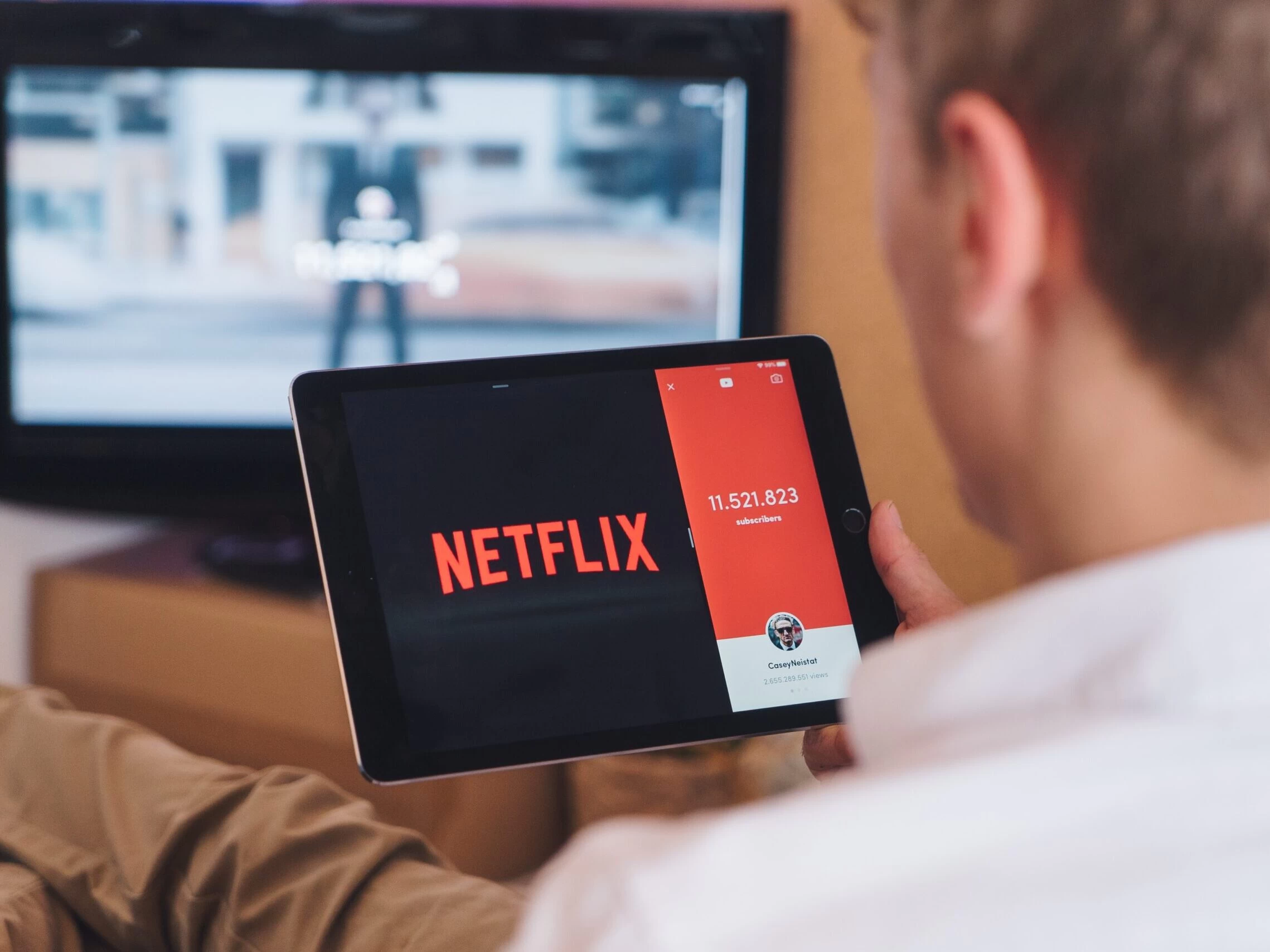man watching Netflic