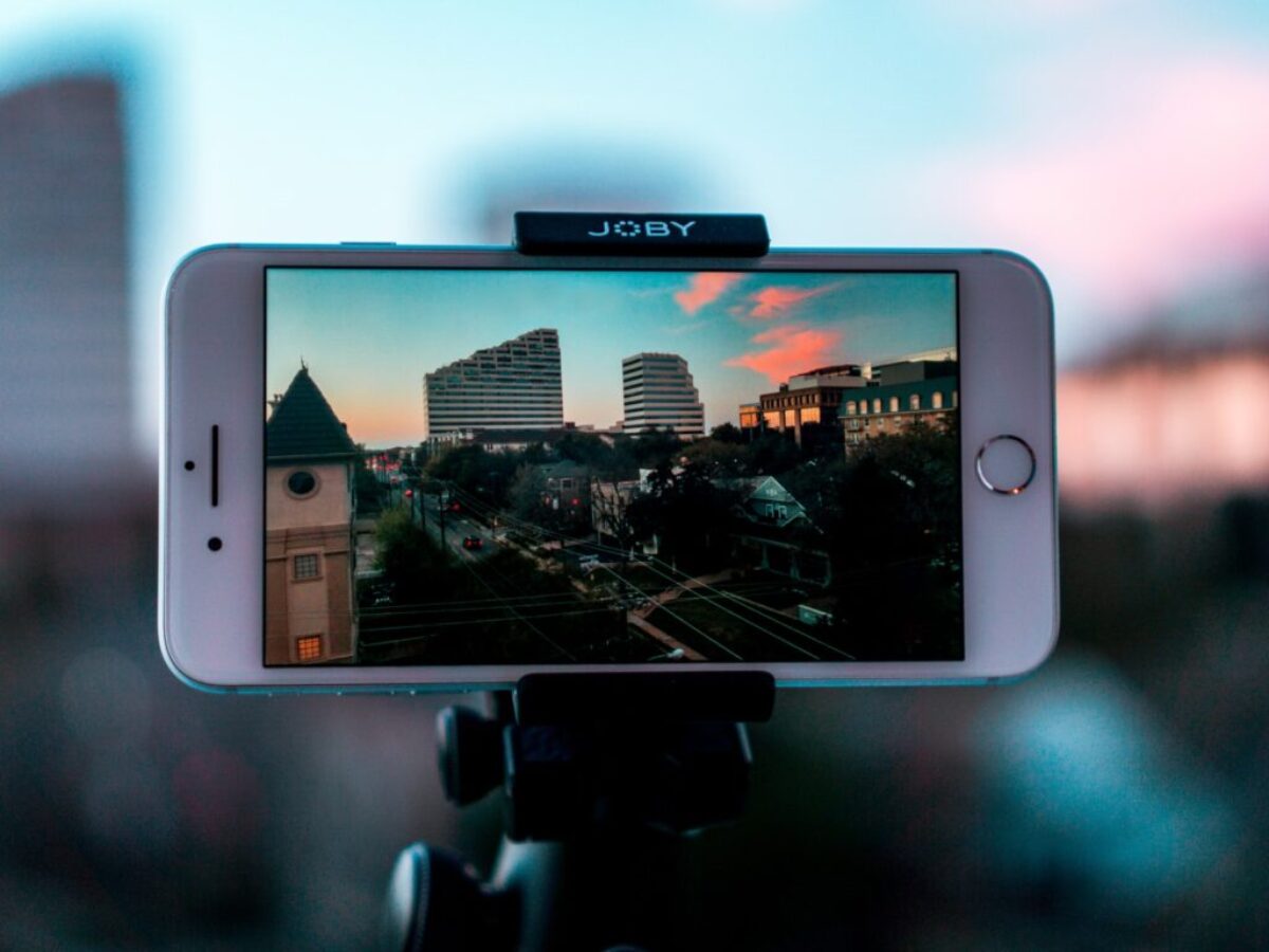 iPhone showing building