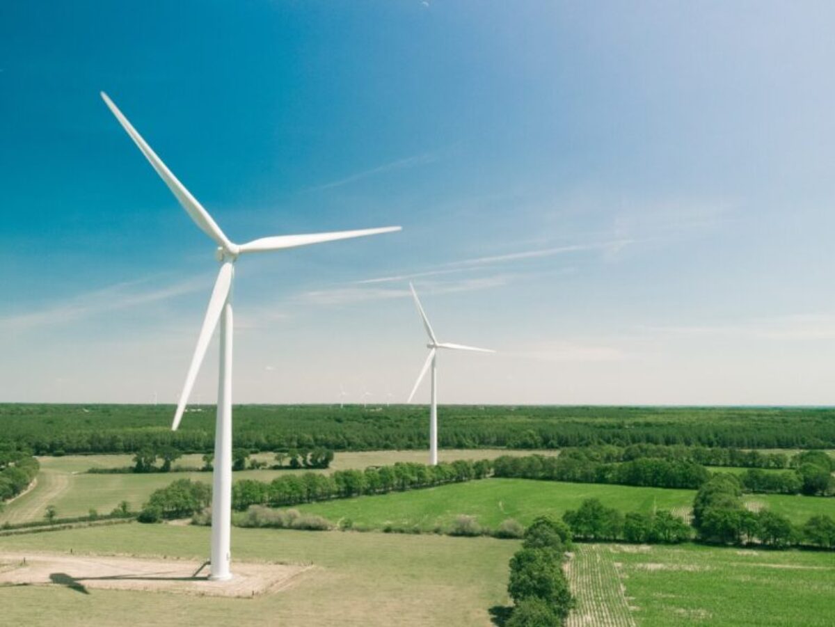 white windmill during daytime