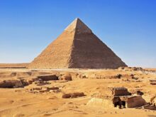 pyramid of giza under blue sky during daytime