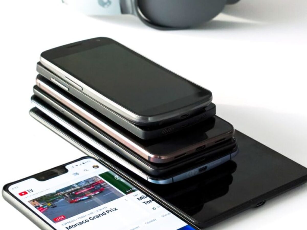 piled phones