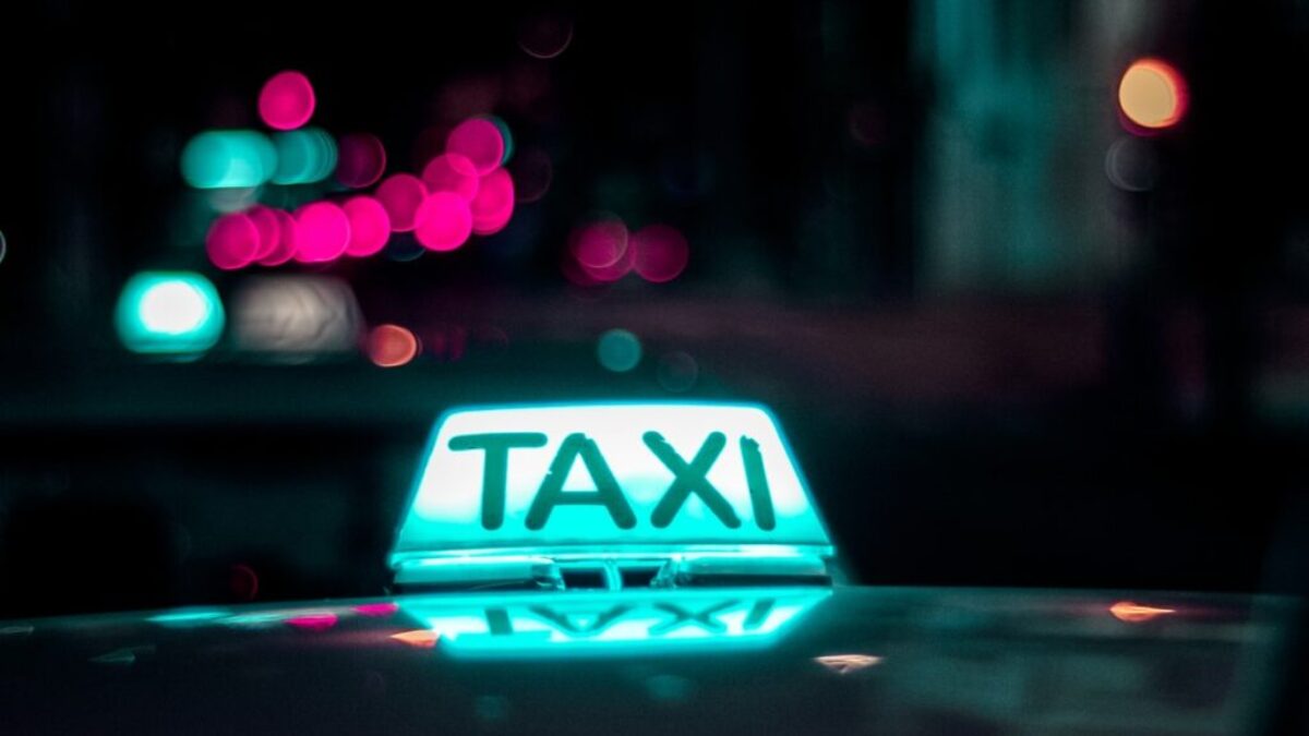 lighting white Taxi signage