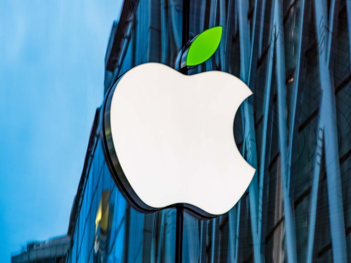Apple Logo Shop Sign. Bangkok, Thailand, 16 April 2021