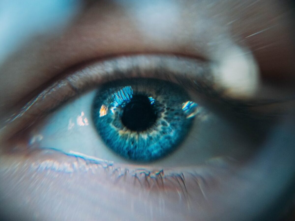 blue eye photo