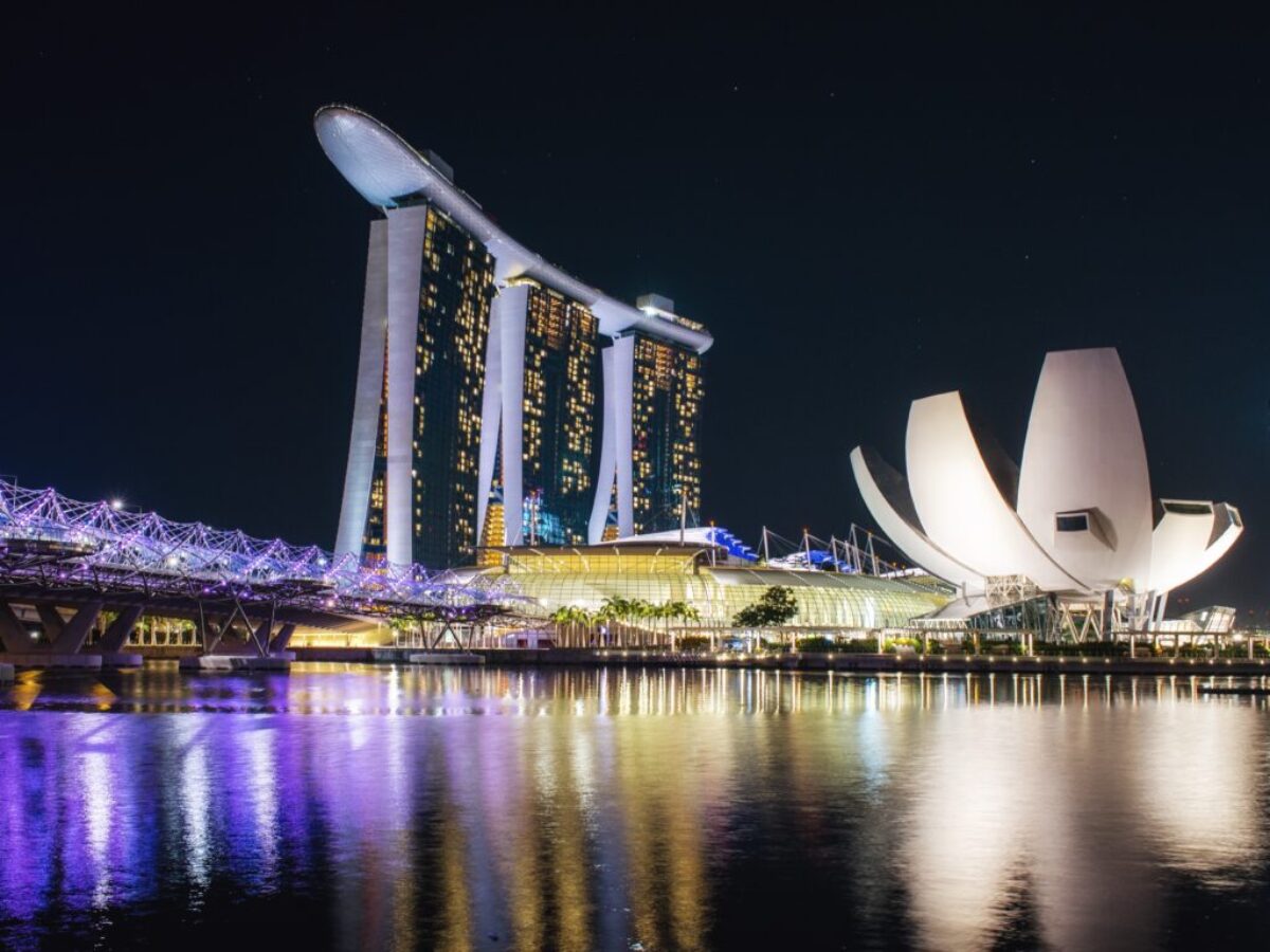 Singapur je „nejchytřejší“ město na světě. Do top 10 se dostala také 3 švýcarská města