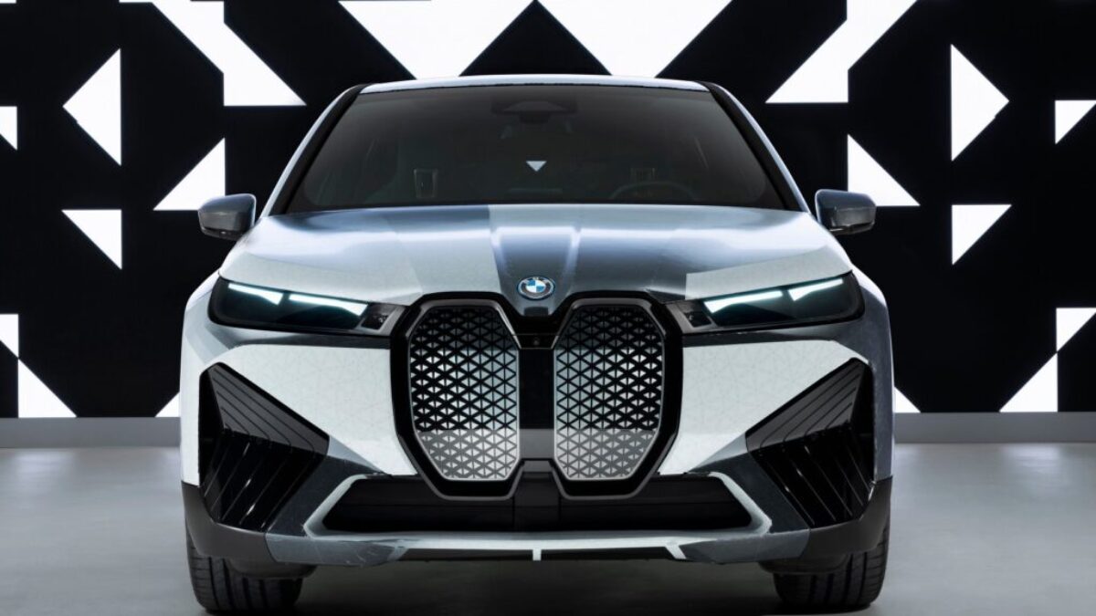 Koncept BMW mění barvy