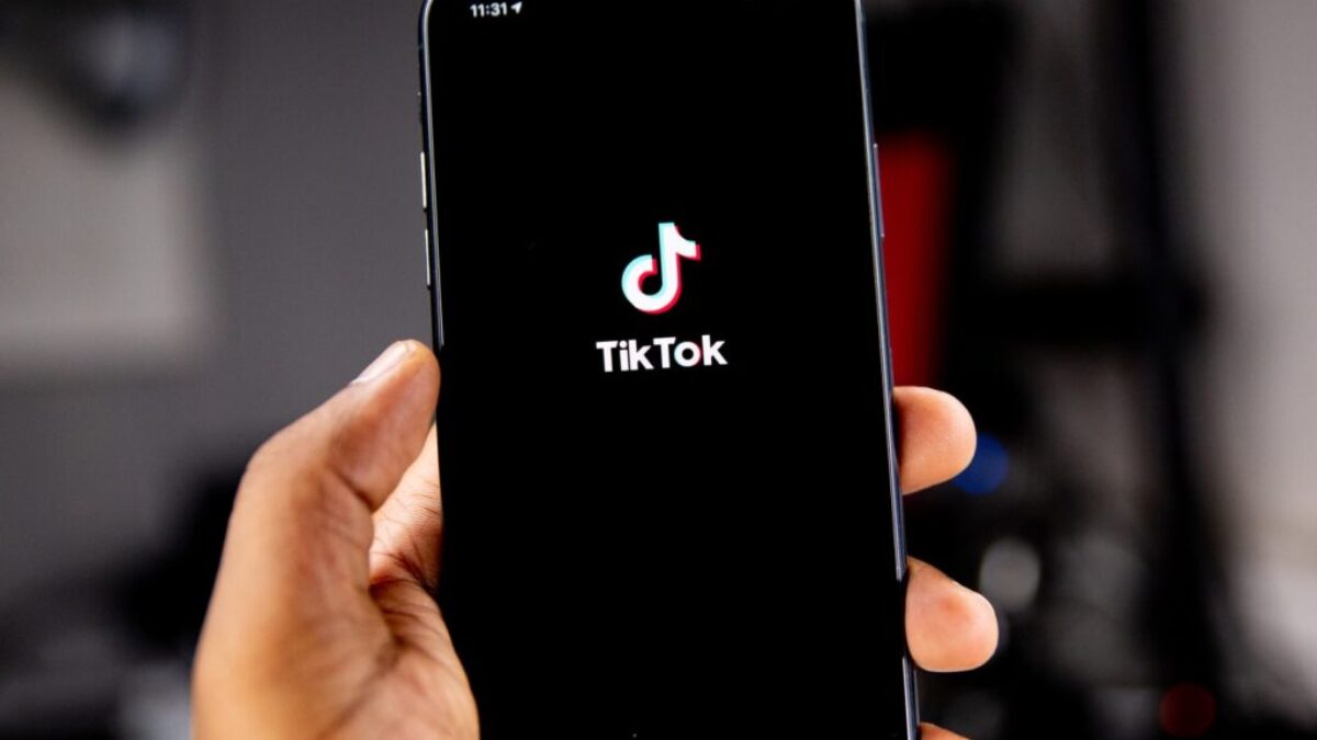 person holding black iphone 5