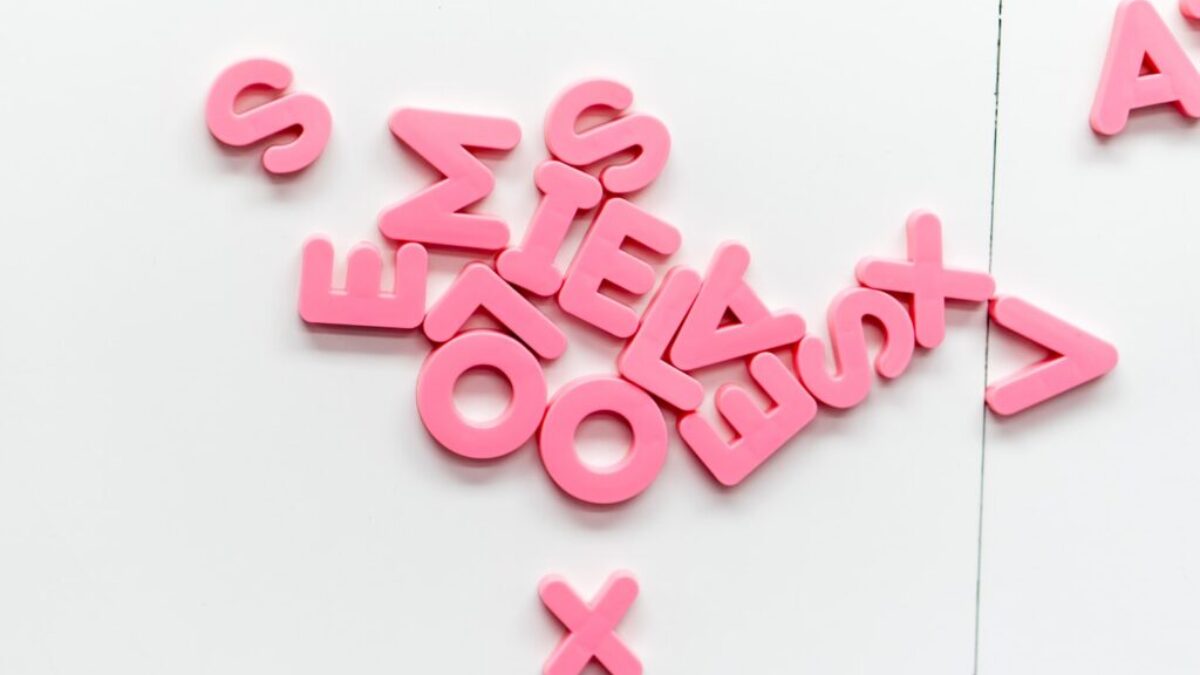 red alphabet decors
