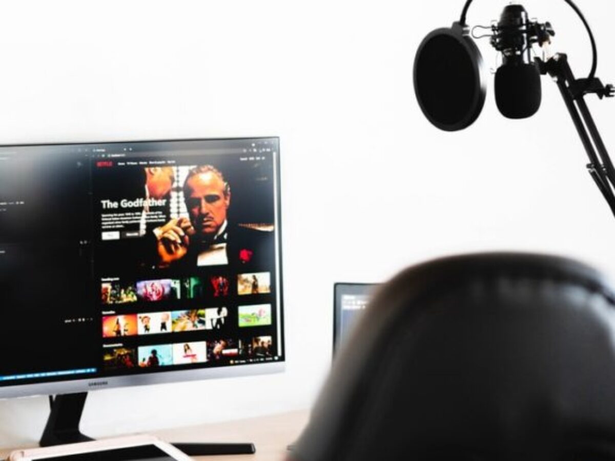 black flat screen computer monitor
