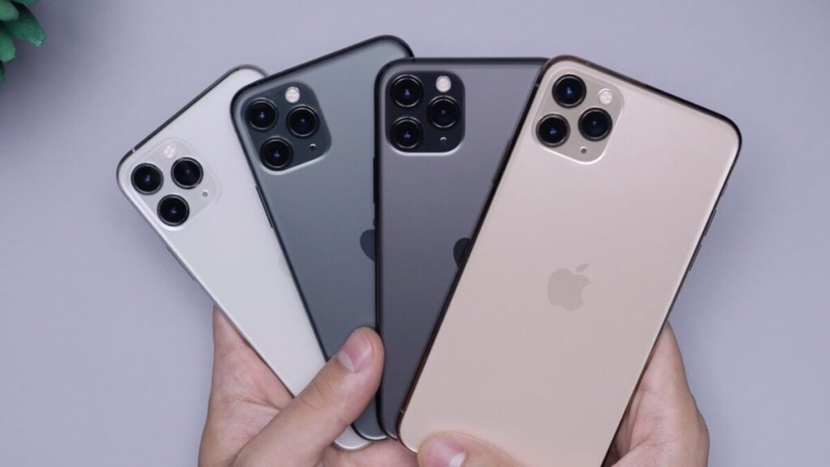 two space gray and two silver iPhone 11's