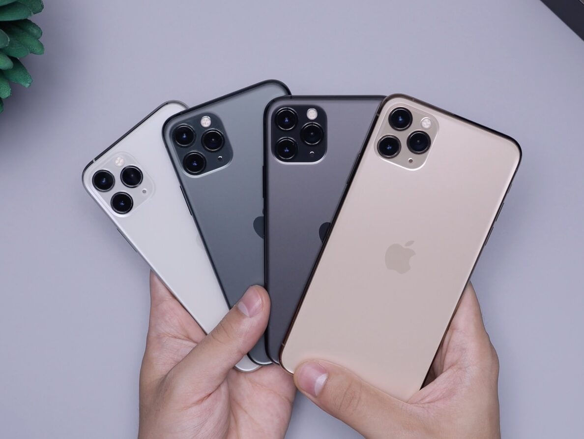 two space gray and two silver iPhone 11's