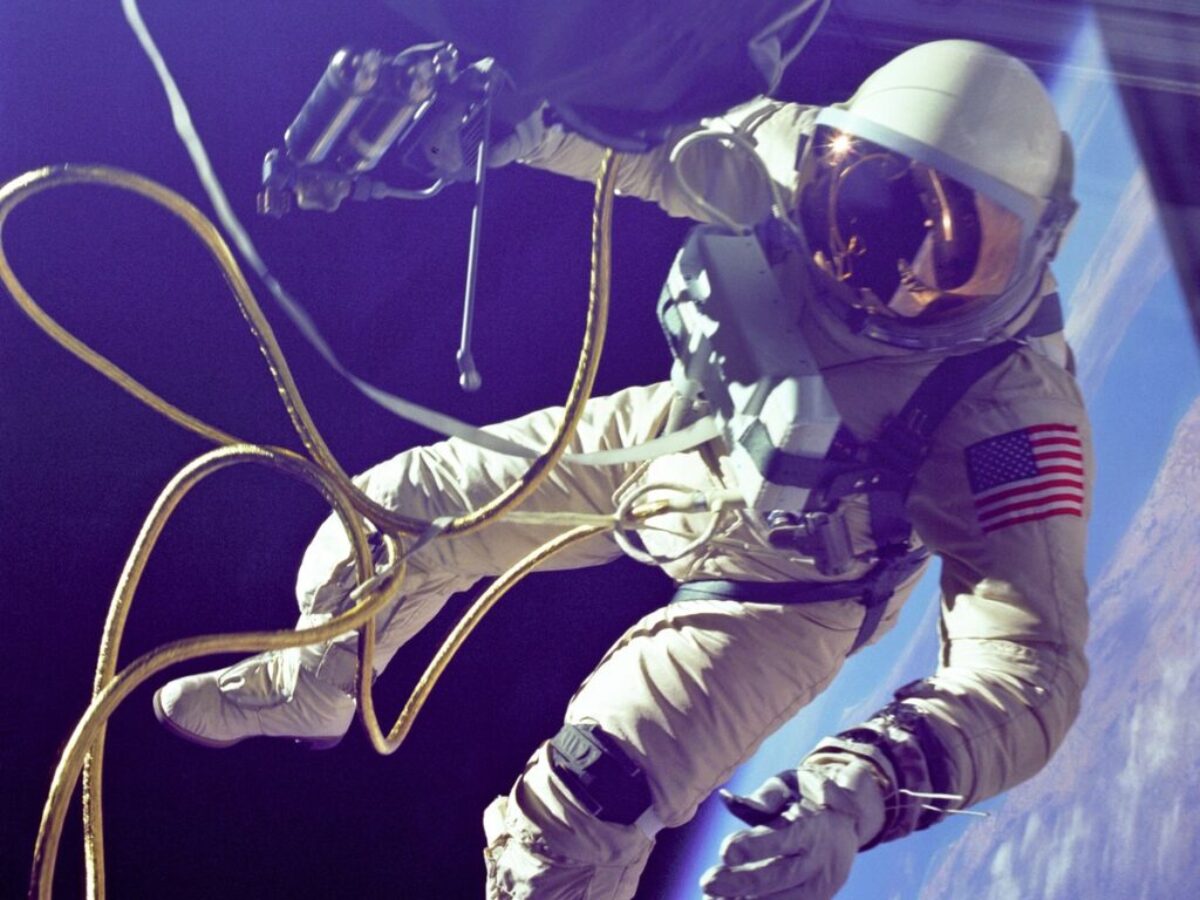 Astronaut on Planet