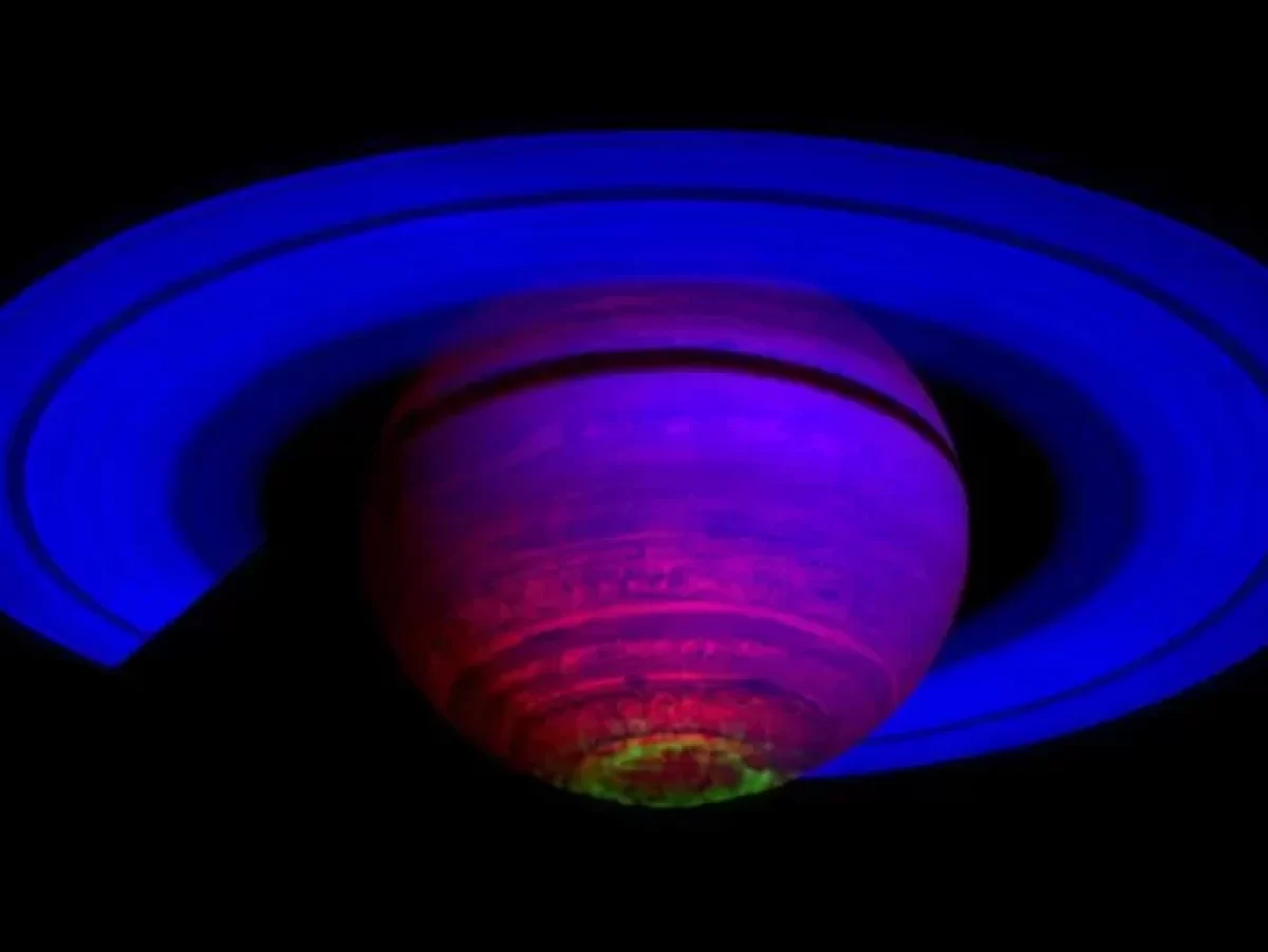 Jak vypadá polární záře na Saturnu a proč je jiná než ta, kterou známe na Zemi?