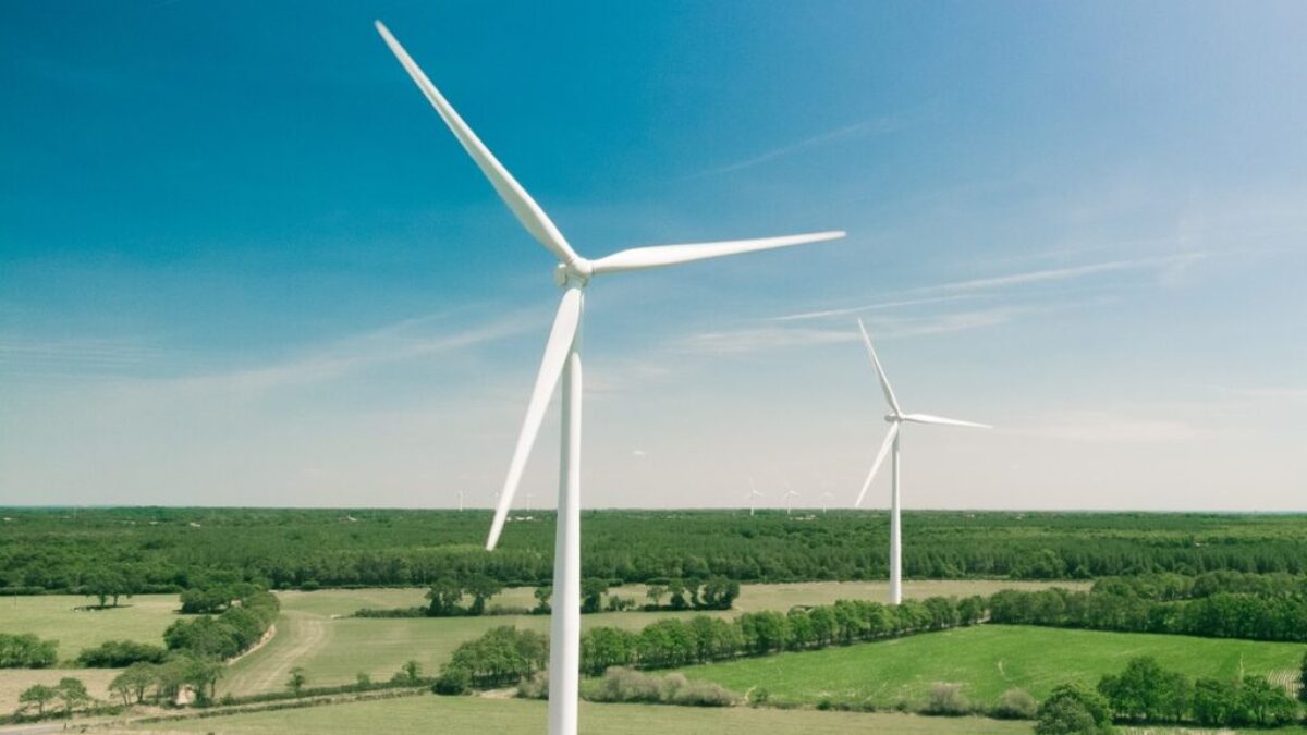 white windmill during daytime