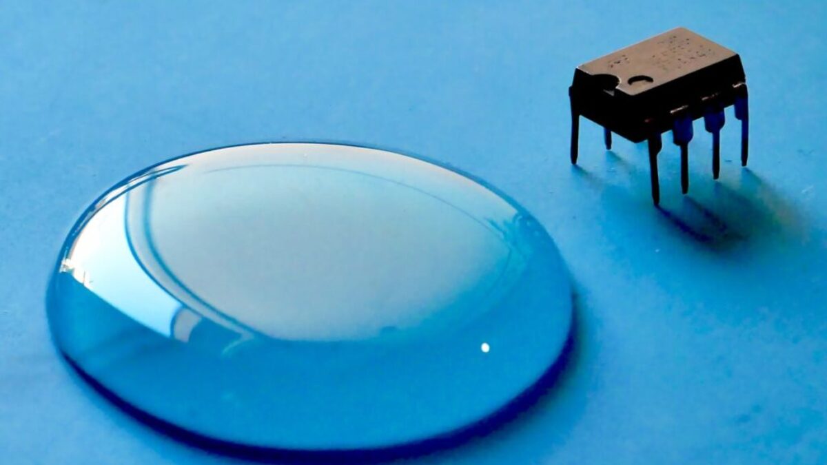 black usb cable on blue round plate