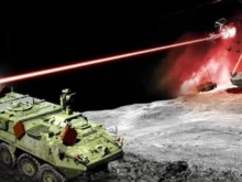 Laserové zbraně budou brzy realitou. Laser namontovaný na transportéru Stryker dokázal sestřelit několik cílů