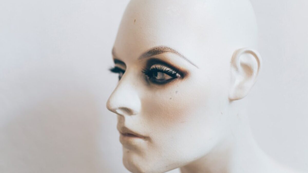 photo of eyeliner