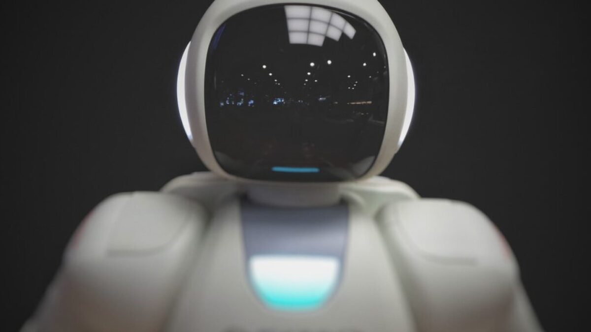 white robot wallpaper