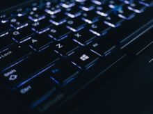 black computer keyboard