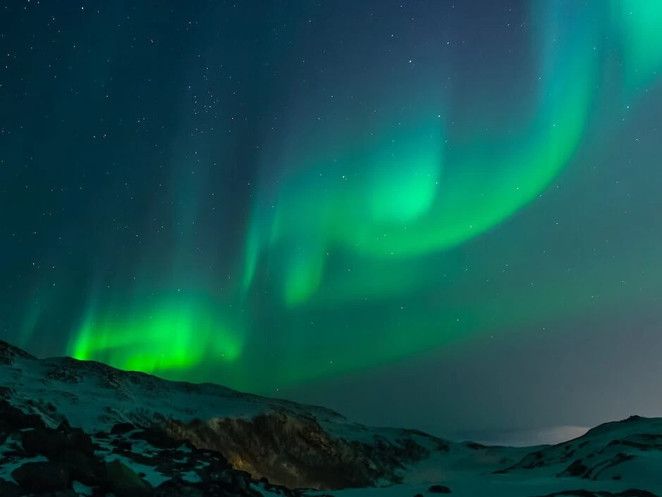 Northern lights during night time
