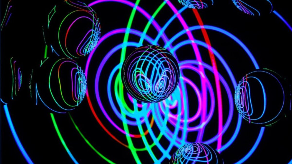 green and yellow spiral illustration