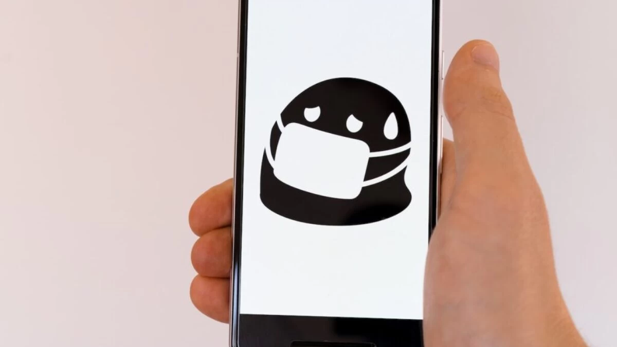 person holding black iphone 7