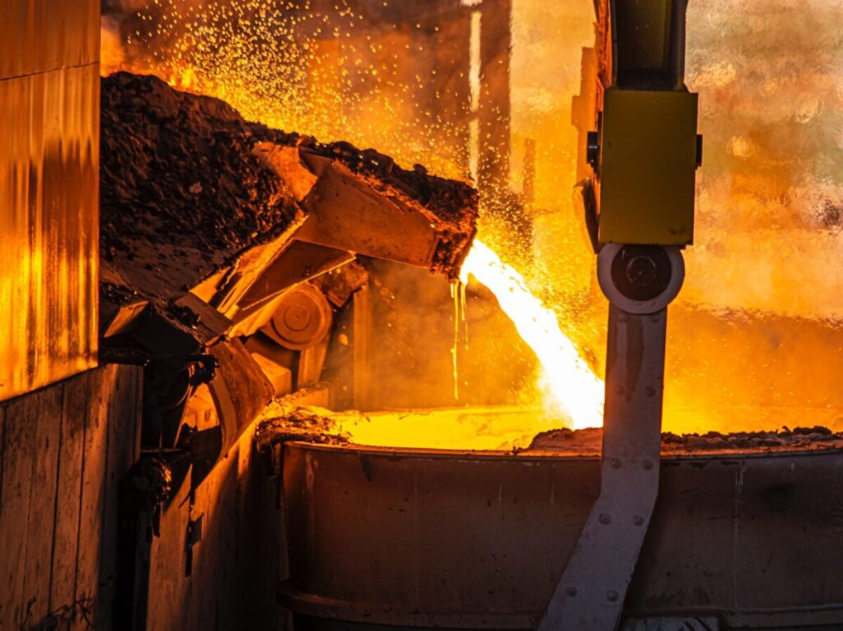 black and gray metal pipe
