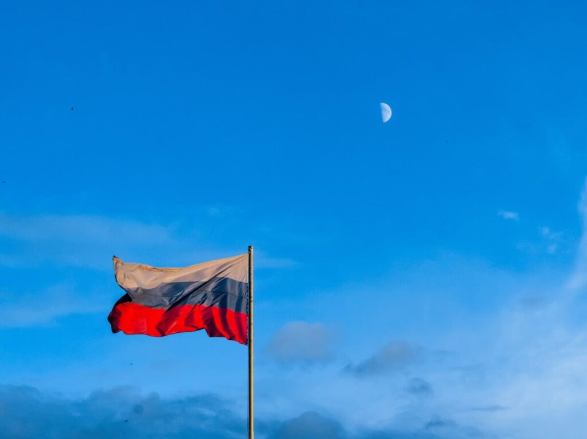grey and red flag