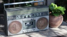 brown and black cassette radio