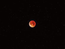 Luna eclipse during nighttime