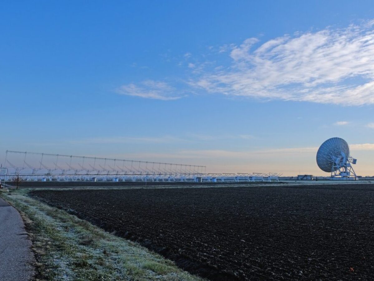 radio telescope, space, parable