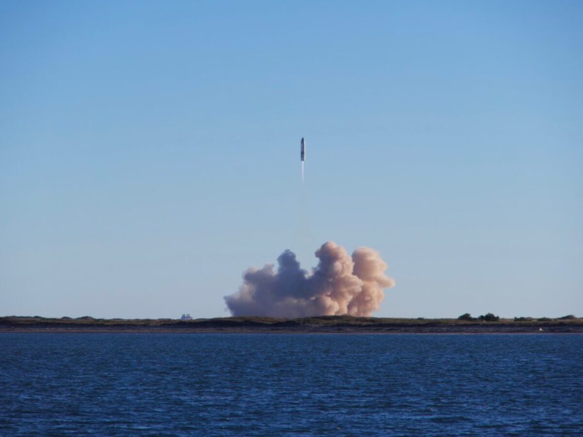 white smoke coming out from the sea