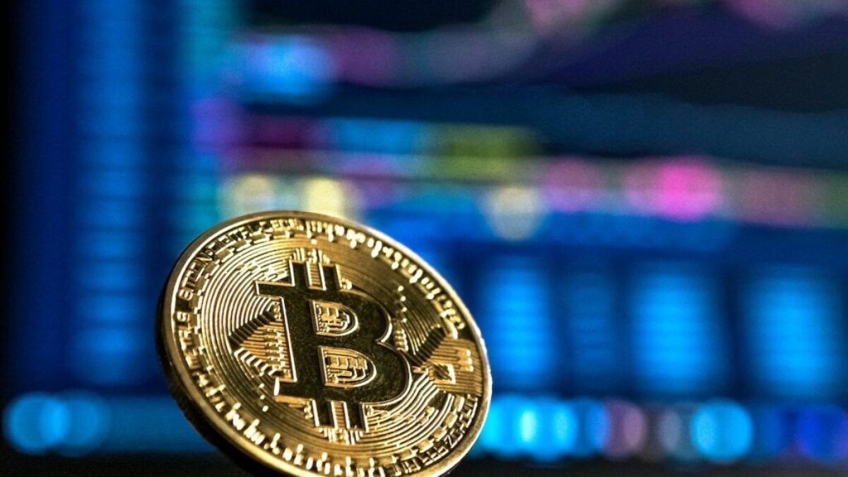 gold-colored Bitcoin
