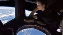 international space station, eat, astronaut