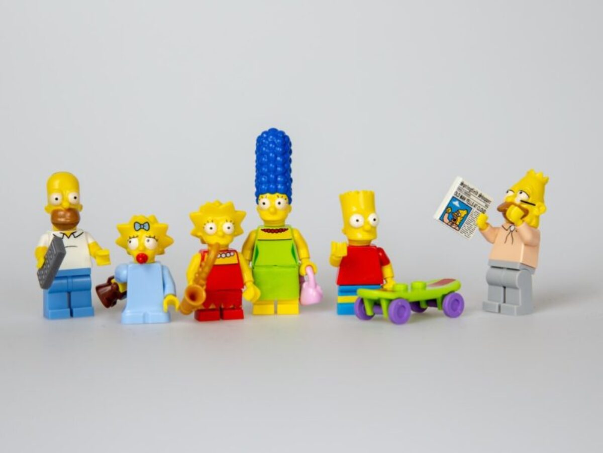 family Simpson figurines