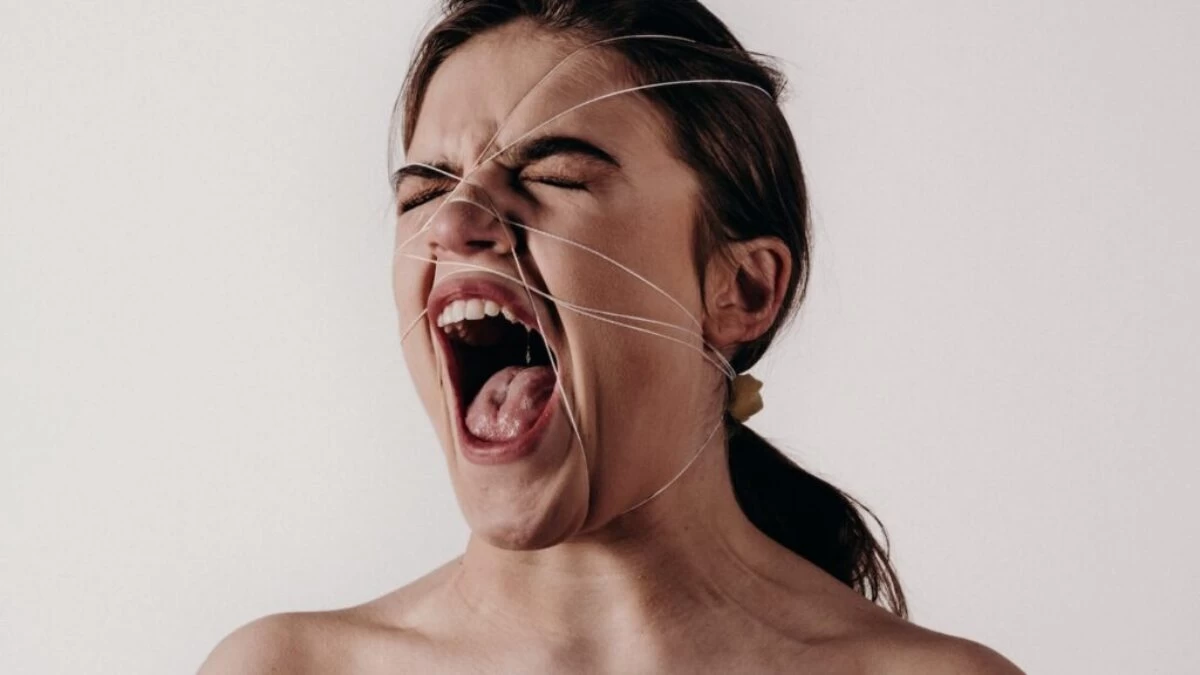 woman's face photograph