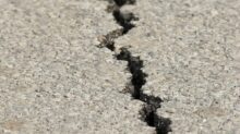earthquake, fracture, asphalt
