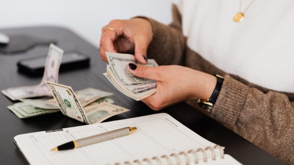 Person Counting Cash Money