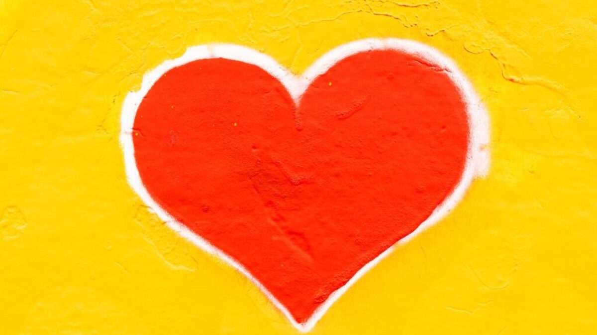 red heart wall décor