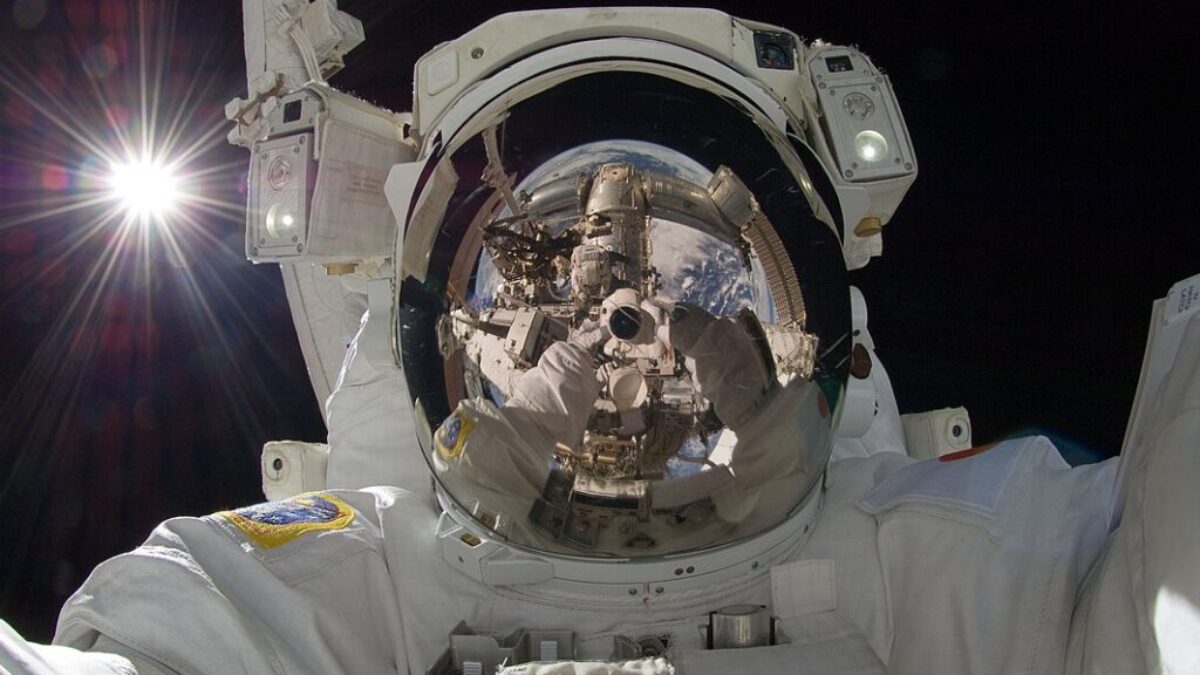 Lékařské záznamy astronautů odhalují zdravotní daň za cestování do vesmíru