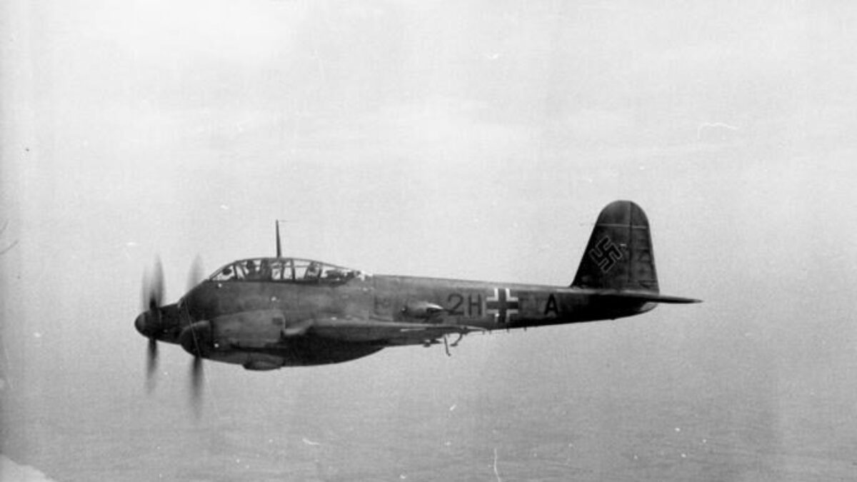 Bundesarchiv, Bild 101I-363-2270-18 / Hönicke
