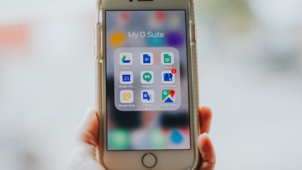person holding silver iPhone 6