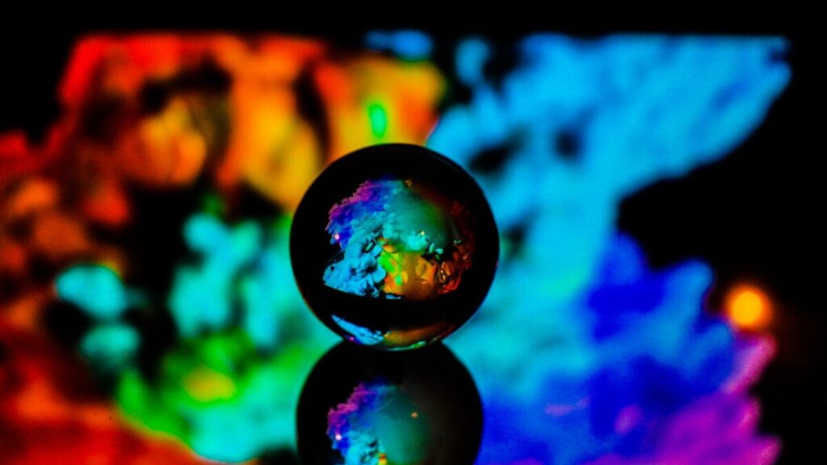 water drop in close up photography