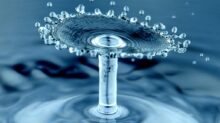 water drops macro photography