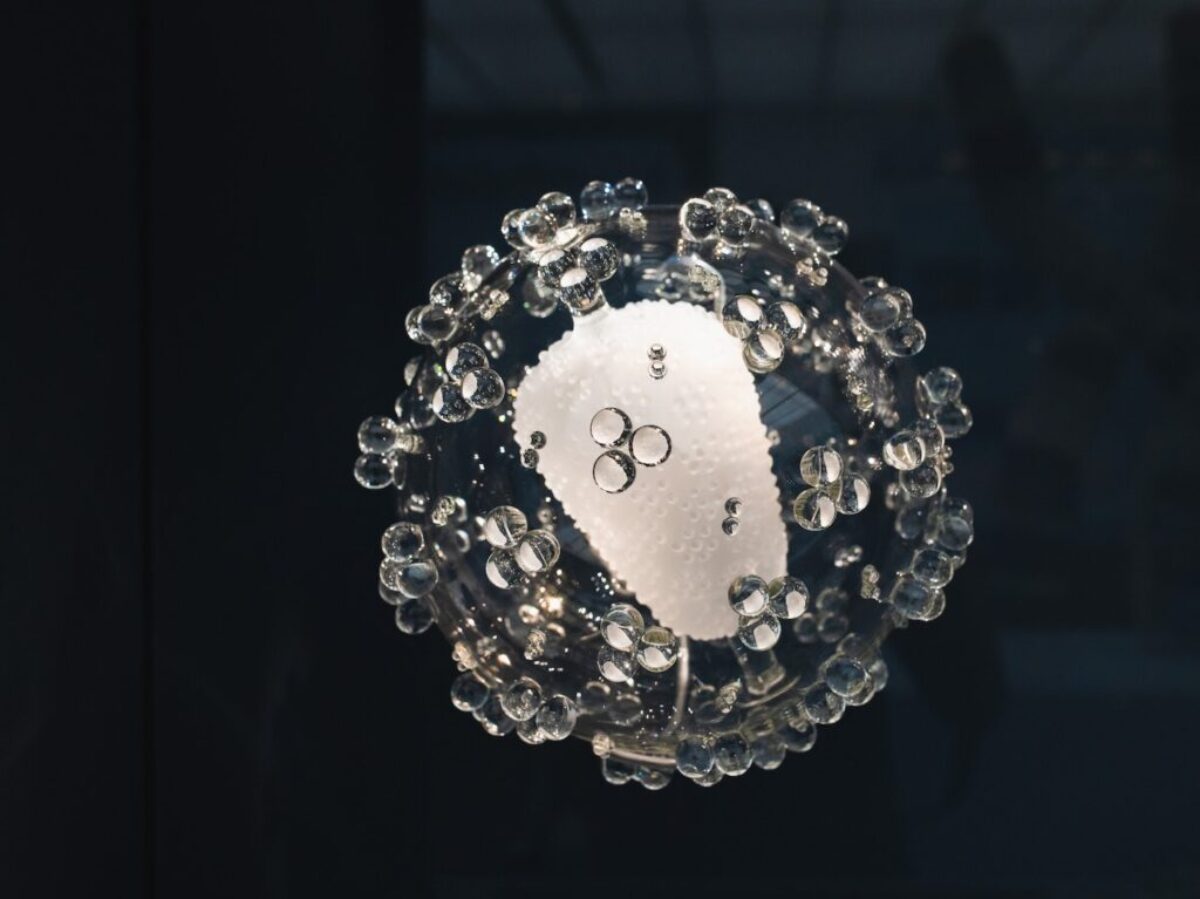round clear glass decor