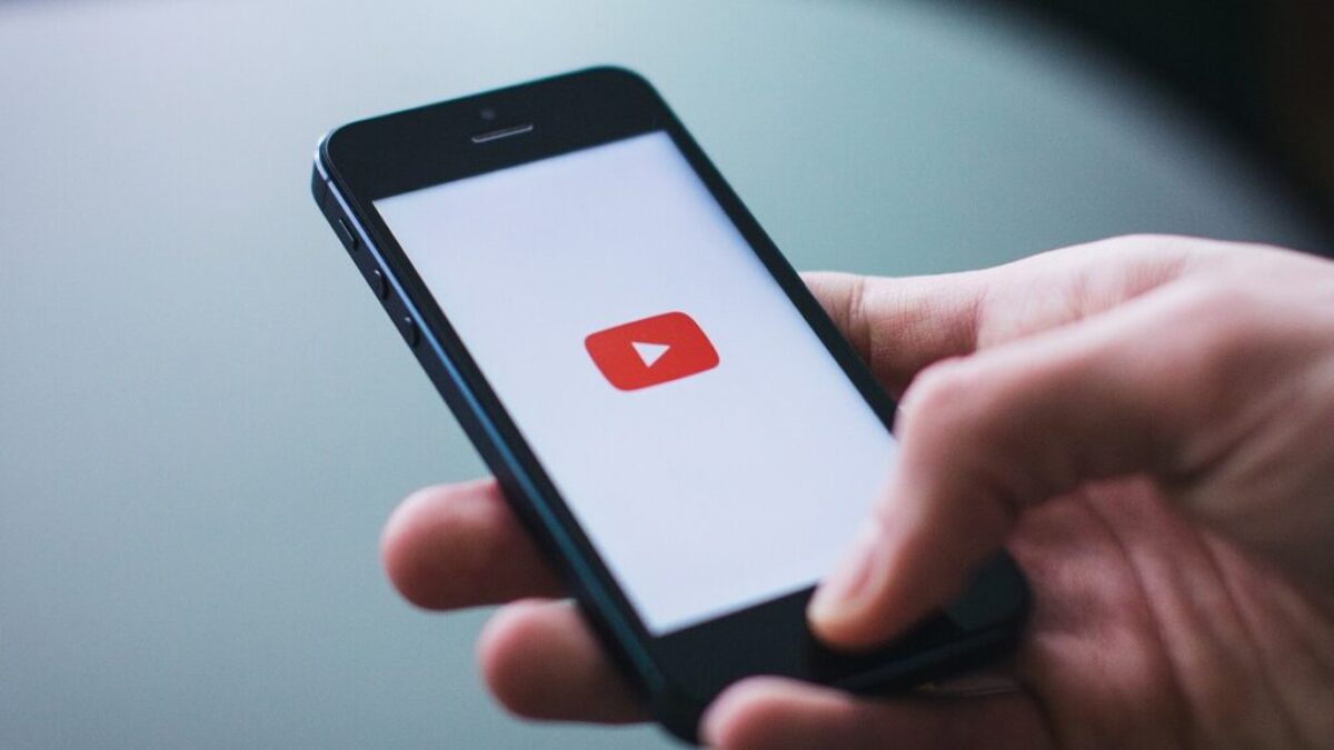youtube, iphone, smartphone