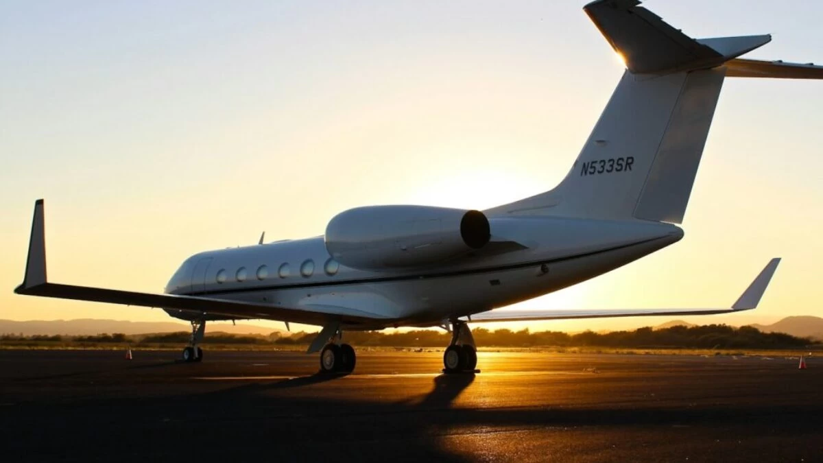 architectural photography of white aircraft