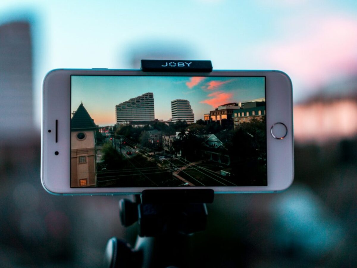 iPhone showing building